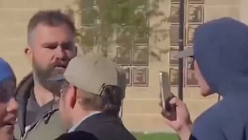 Jason Kelce rompe el celular de aficionado por defender a Travis y Taylor Swift