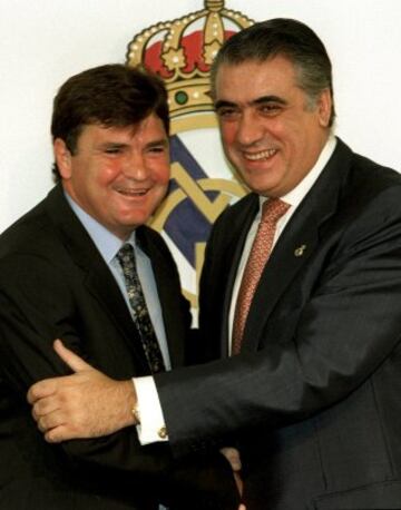 En 1998 Lorenzo Sanz le fich車 para el Madrid, pero dej車 su cargo tres semanas despu谷s por desavenencias con Onieva sin empezar la Liga. En 2004 regres車 con Florentino y volvi車 a marcharse en la tercera jornada.