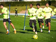 Aridane, tercero en la fila.