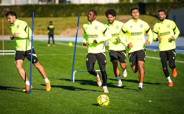 Derbi andaluz entre compañeros de viaje necesitados