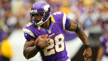 Ya no tenemos ninguna excusa para no seguir a una megaestrella como Adrian Peterson en 2016.