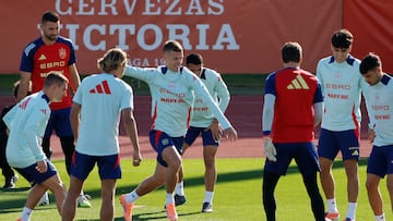 Olmo, otra vez lesionado: es baja en La Roja