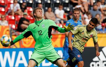 La Selección llegó a cuartos de final con la ilusión de hacer historia pero un error al comienzo del partido y un expulsado al final, arrebata la opción de llegar a semifinal.