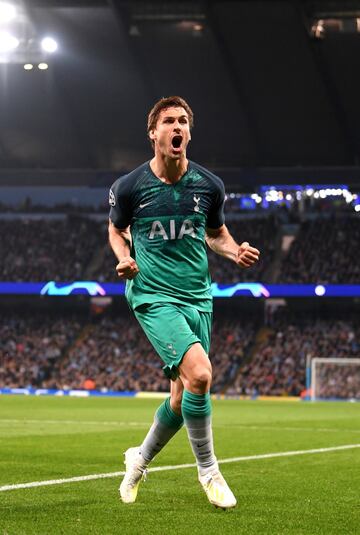  4-3. Fernando Llorente celebró el tercer gol.