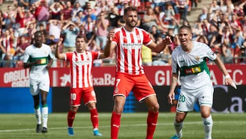 12/10/19 PARTIDO SEGUNDA DIVISION
Girona - ELCHE
(07) Cristhian Ricardo Stuani (delantero) 20 D. Ortiz (Defensa central)