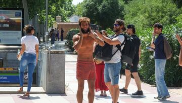 José Carlos Montoya se encuentra con un grupo de fans, a 18 de junio de 2025, en Madrid (España)
18 JUNIO 2025
Ángel Díaz Briñas / Europa Press
18/06/2025