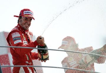 El triunfo soñado de cualquier piloto de Ferrari, en el circuito de los tifosi en Monza. Hasta 2019 se trataba de la última carrera ganada por la escudería en el GP de Italia. Button fue segundo y Massa, tercero. 