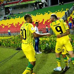 Bucaramanga golea en casa y hunde a Jaguares