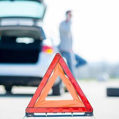 La DGT explica en qué lugares no serán obligatorios los triángulos a partir del 1 de julio