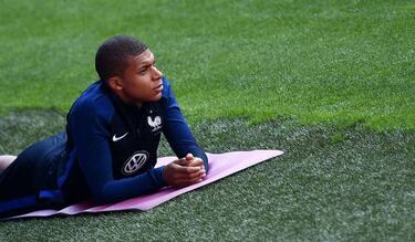Madrid to bid €135m for Monaco's Mbappé