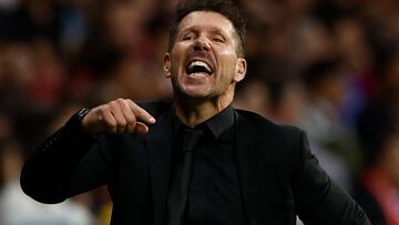 MADRID, 07/09/2022.- El entrenador del Atlético de Madrid, Diego Simeone, durante el partido correspondiente al grupo B de la Liga de Campeones de la UEFA que Atlético de Madrid y FC Oporto disputan este miércoles en el estadio Cívitas Metropolitano de Madrid. EFE/Rodrigo Jimenez
