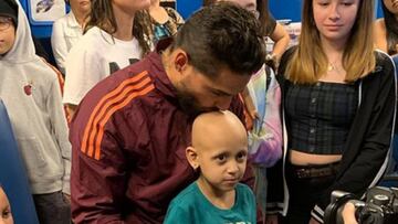 Maluma se solidarizó y visitó un instituto de cáncer en Miami