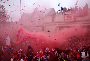 La ciudad de Liverpool volcada con el conjunto Red tras conseguir el vigésimo titulo de liga de su historia.