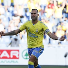 Jesé marca el camino