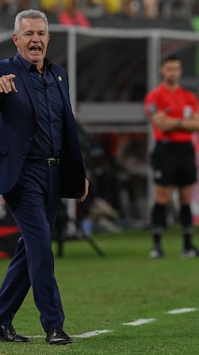 Javier Aguirre head coach of Mexico during 2025 International Friendly match between Mexico (Mexican National team) and Colombia at AT-T Stadium, on October 11, 2025 in Arlington,Texas, United States.