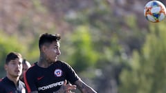 Posible baja en la Roja: Erick Pulgar y un curioso caso