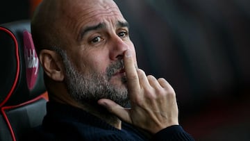 Pep Guardiola durante el partido contra el Bournemouth en la jornada 10 de la Premier League 2024-25.