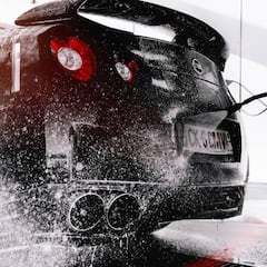 10 productos esenciales para limpiar el coche por dentro y por fuera