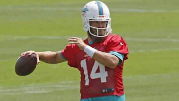 El veterano de 14 temporadas particip&oacute; con el primer equipo al inicio de las actividades organizadas de los Dolphins.