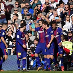 1x1 del Barcelona: Piqué imperial, Paulinho devastador