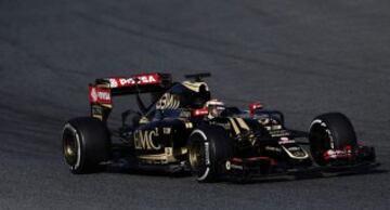 GRA325. MONTMELÓ (BARCELONA), 27/02/2015.- El piloto venezolano de Lotus, Pastor Maldonado, durante la segunda jornada de la tercera tanda de entrenamientos oficiales de Fórmula Uno que se celebran en el Circuito de Catalunya de Montmeló. EFE/Alberto Estévez