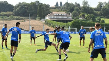 Jugadores del Deportivo durante un entrenamiento.