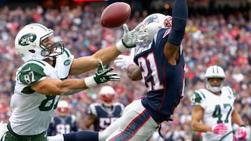 FOXBORO, MA - OCTOBER 25: Malcolm Butler #21 of the New England Patriots breaks up a pass intended for Eric Decker #87 of the New York Jets at Gillette Stadium on October 25, 2015 in Foxboro, Massachusetts.   Jim Rogash/Getty Images/AFP
 == FOR NEWSPAPERS, INTERNET, TELCOS &amp; TELEVISION USE ONLY ==