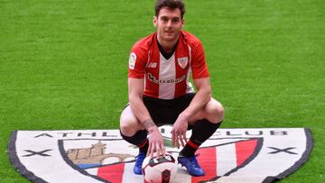 GRAFCAV797. BILBAO, 11/01/2019.- El Athletic de Bilbao ha presentado hoy al extremo izquierdo Ibai G&oacute;mez, que se incorpora procedente del Alav&eacute;s. EFE/Miguel To&ntilde;a