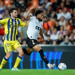 Danjuma, de problema del Villarreal a solución rentable del Valencia