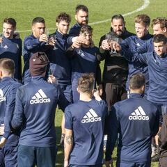 El Cádiz cerró el último entreno del año brindando por el 2019