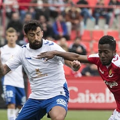 Juan Villar hace volar a Tenerife ante un Nàstic gafado