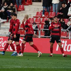 El Mirandés respira con su victoria ante el Eldense en Anduva