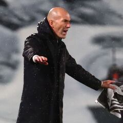 "Zidane está a la altura o incluso por encima de Cruyff"