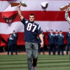 Gronkowski da por hecho que Brady no regresará a los Patriots