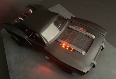 El Batmóvil de Robert Pattinson a todo detalle a través de nuevas fotografías