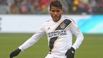 El mediocampista de LA Galaxy habl&oacute; de las bajas en el seleccionado mexicano, la Copa oro y la mala racha de su equipo en MLS.