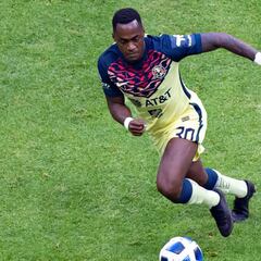 Renato Ibarra será evaluado por lesión muscular