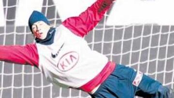 <b>ROMPER EL GAFE. </b>Torres no marca y el Atlético lo nota. El Niño se puso de portero a disparos de Kezman y mostró buenas maneras. Hoy intentará marcar.