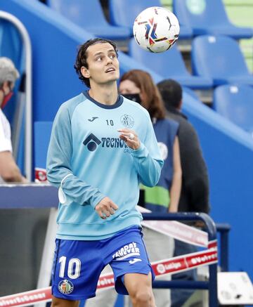 Nuevo club: Getafe CF | Último club: Villarreal CF | Coste del fichaje: 9 millones de euros.