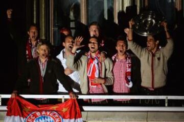 Javi Martinez jugador español celebrando el triunfo del Bayern Múnich