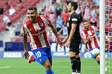 Angel Correa celebra el 1-0.