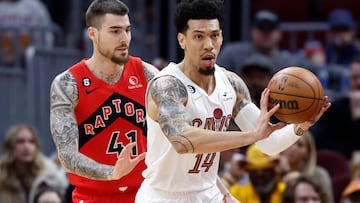 Cleveland Cavaliers forward Danny Green (14) passes against Toronto Raptors forward Juancho Hernangomez (41) during the second half of an NBA basketball game, Sunday, Feb. 26, 2023, in Cleveland. (AP Photo/Ron Schwane)
Associated Press/LaPresse
Only Italy and Spain