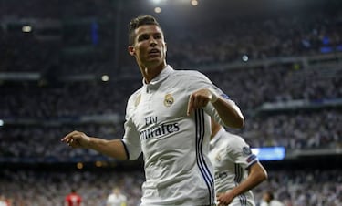 El Clásico on Twitter: Real Madrid and Barcelona emojis take centre stage