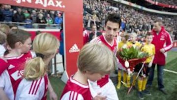 Isaac Cuena debutó con el Ajax.