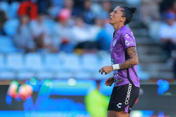 La jugadora de la selección española femenina y reciente campeona del mundo ha reaparecido con su club, el Club de Fútbol Pachuca Femenil de la Primera División Femenil de México. Jenni salió en los últimos minutos de juego siendo recibida con una gran ovación y un gran tifo sobre la portería.