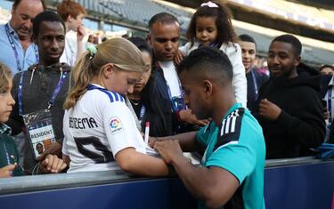 Klopp descubri車 a Rodrygo