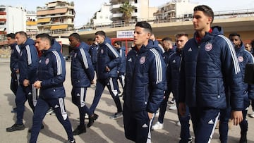 James Rodríguez y sus compañeros de Olympiacos.