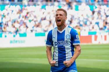 Hizo un gol, asistió en otro que no subió al marcador y estuvo en todas las buenas acciones ofensivas de su equipo. Atraviesa un gran momento de forma.