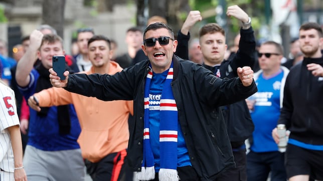 Los hinchas del Rangers se portan bien por Bilbao