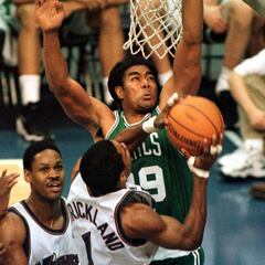 Los 10 peores números 1 del Draft de la historia en la NBA